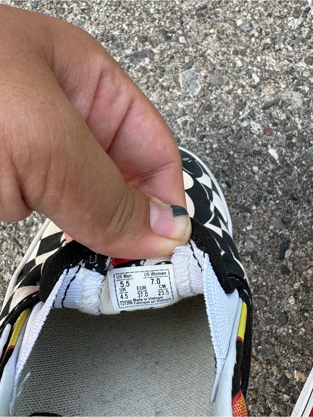 Vans + Disney Mickey & Minnie Checkerboard Slip-On Sneakers 7 - Picture 4 of 7